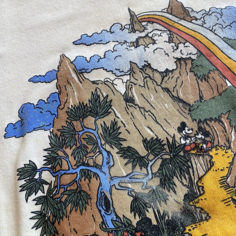 Vintage 60s 70s Walt Disney Productions Tee Shirt, Wild Psychedelic Design S/M - Picture 10 of 13